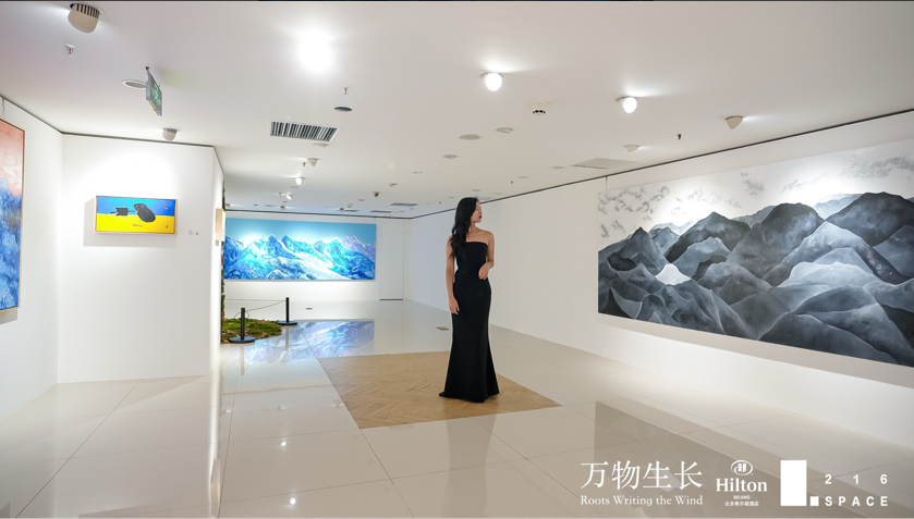 任天进“万物生长”展览在北京希尔顿酒店216SPACE正在进行