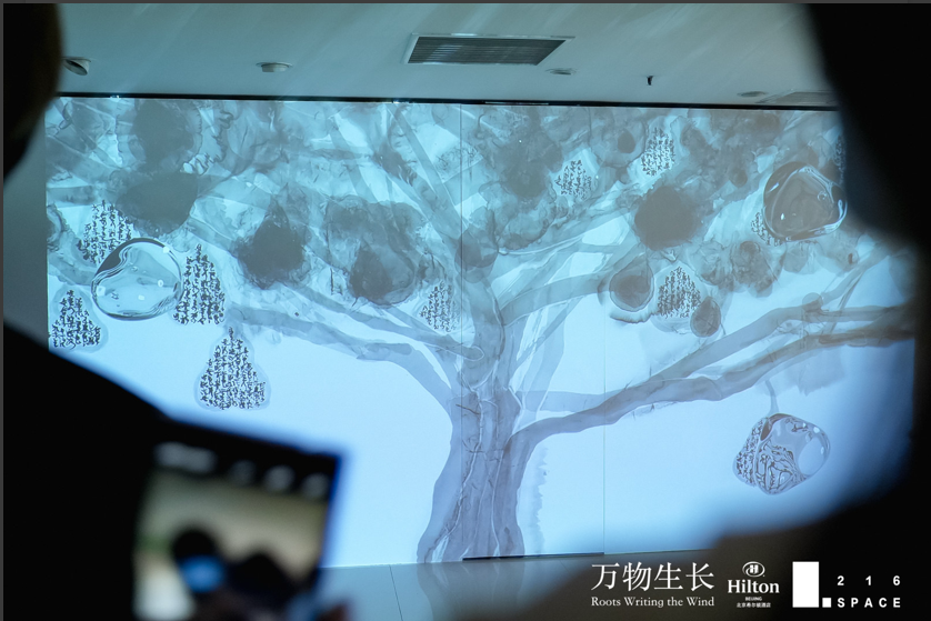 任天进“万物生长”展览在北京希尔顿酒店216SPACE正在进行