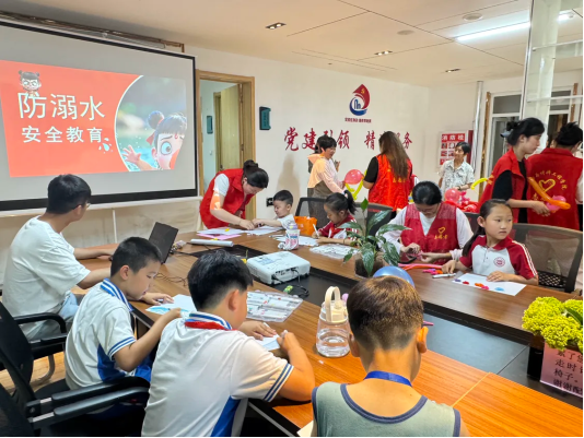 b188eaae3b12105e3060dad6c6d4082