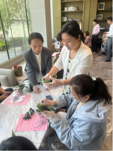 广发银行历下支行走进昆仑御社区开展普及金融知识万里行活动