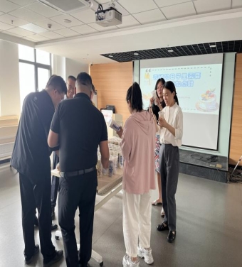 平安产险枣庄中心支公司：开展“清凉沁心 凝聚温情”员工下午茶工会活动