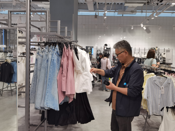 汇鸿中天公司考察欧亚市场 亮相阿斯塔纳展会彰显创新实力