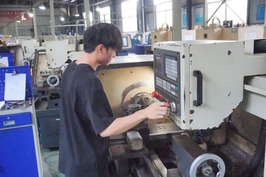 资阳市劳动技能大赛在四川希望汽车职业学院 正式启幕381名选手同台竞技