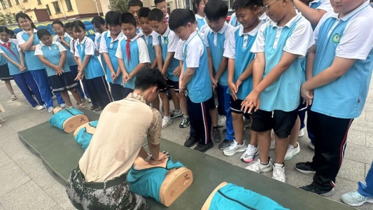 菏泽鲁西新区陈集镇陈集小学开展体验式安全教育活动