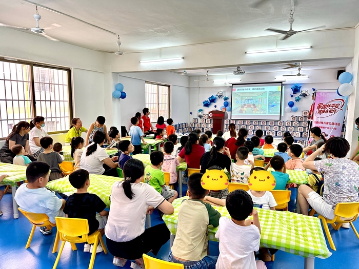 20周年感恩回馈社会，平安健康险于多地开展“一老一小”公益志愿行动