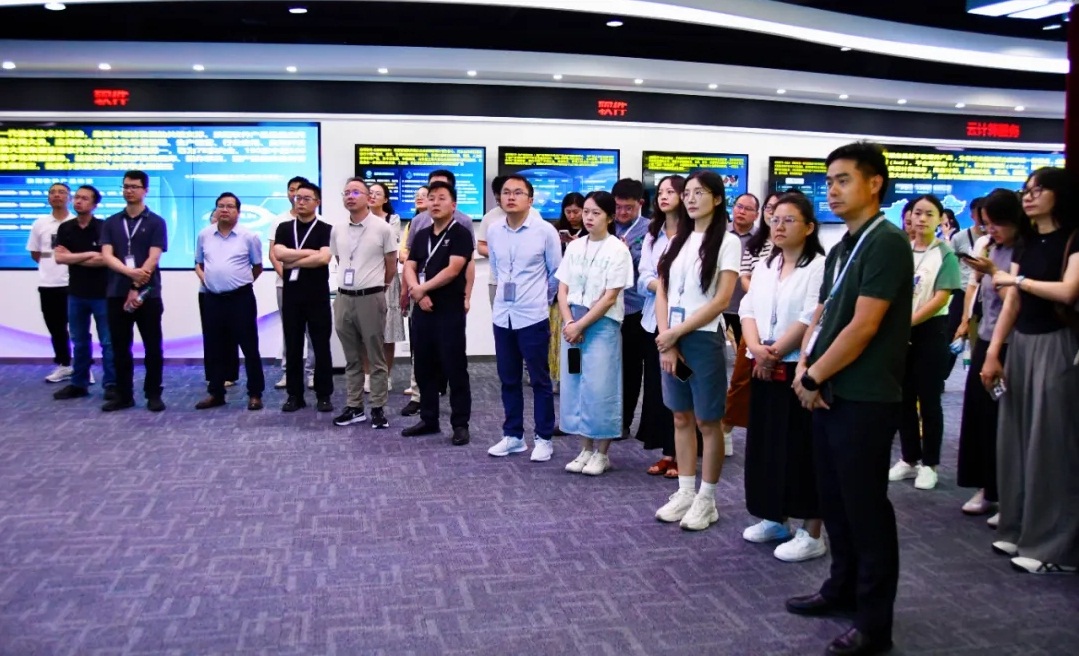云南省国资委干部培训班走进浪潮，共探财务数智化转型新路径