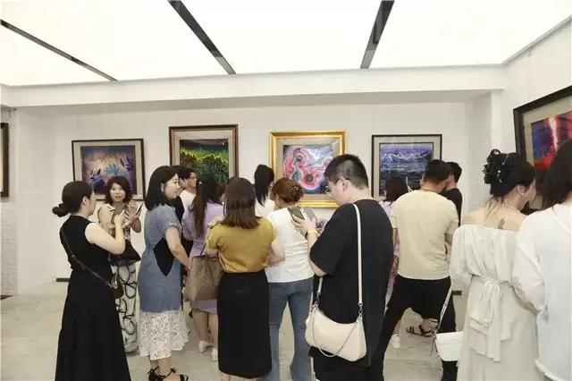亮眼！黄建南艺术数字文献系统工程暨从艺60周年作品展启幕