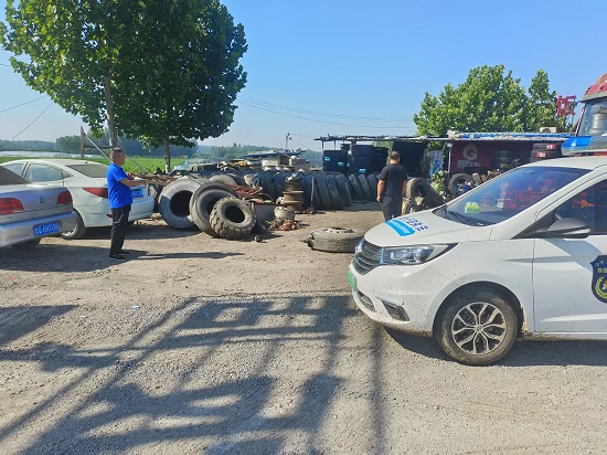 郯城县李庄镇:集中整治南外环沿线环境 擦亮城镇形象