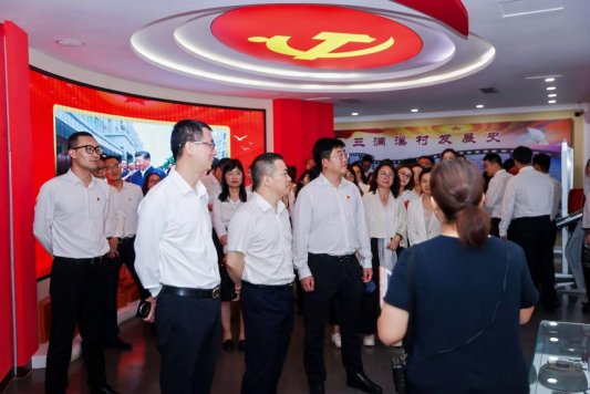 pa_10100000044082002_1751359272932_1998x1332_mo_