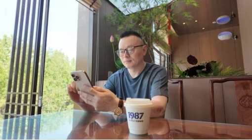 885829f4de6b5d6f9baad756a737941