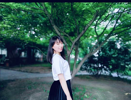 春风化雨绽芳华深耕杏坛育英才——临沂四中优秀教师王晖(图1)
