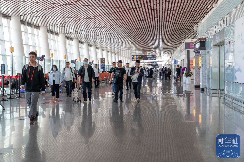 辉煌60载 魅力新西藏|今年上半年西藏民航旅客吞吐量370万人次