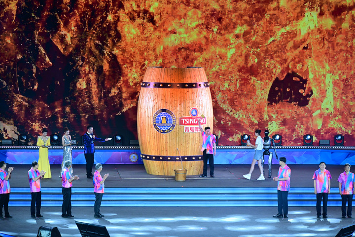 “青岛与世界干杯”——第35届青岛国际啤酒节见闻