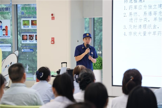贵阳观山湖消防:多维发力掀起夏季消防宣传热潮