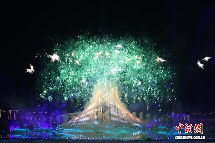 (成都世运会)在蓉各界人士点赞开幕式:科技与文化碰撞出别样魅力