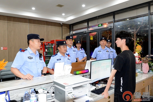 枣庄市公安局山亭分局:夜查铸安