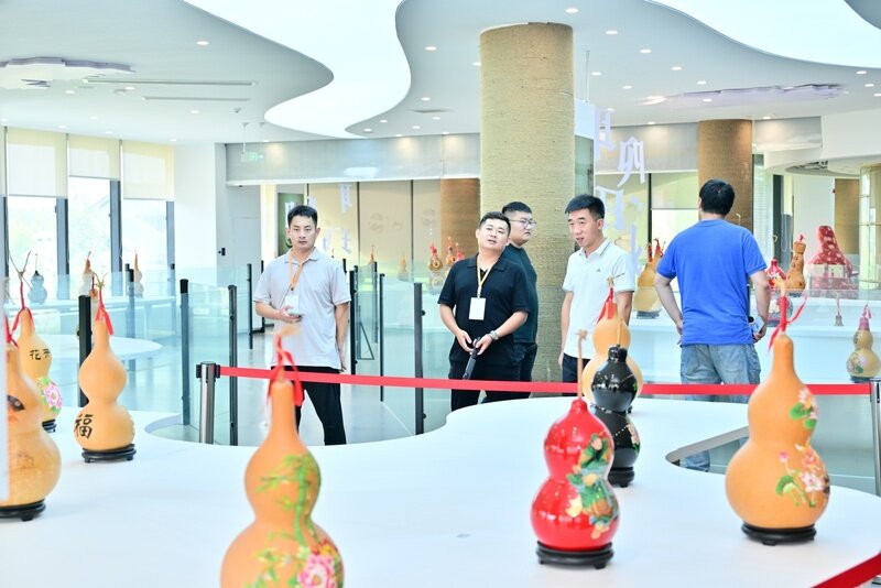 葫芦架下好“丰”景 | 打卡中国首个葫芦文化主题乐园,感受奇妙的城市田园之旅