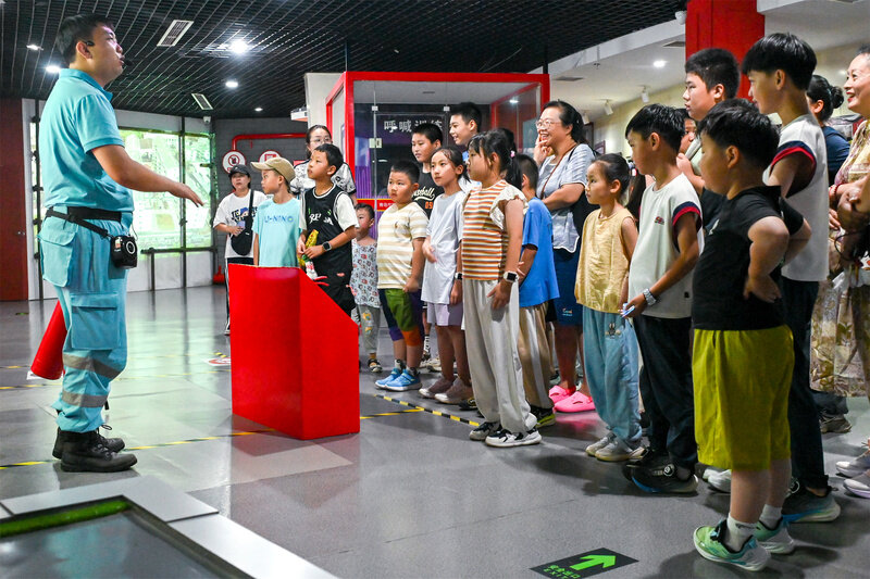 韦德体育- 韦德体育官方网站- APP下载海滨夏夜燃动激情！青岛市市南区湛山街道“最美社区运动会”点亮全民健身新篇章