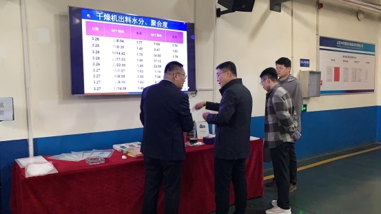 鼎泰天泓:金融活水精准滴灌300余家小微企业