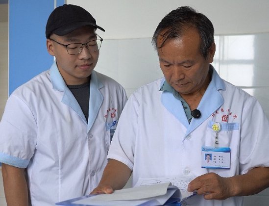 暖心不止于诊疗:东明县陆圈镇卫生院俞俊利慰问特殊患者送关怀