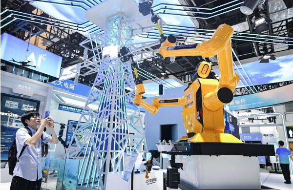 重大部署！中国“人工智能+”行动“路线图”来了