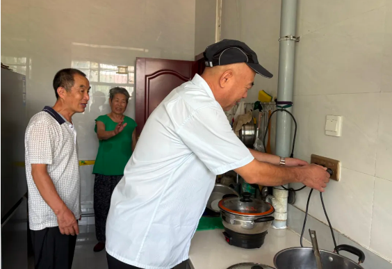 淄博高新区魏家村开展老年公寓安全检查及志愿服务