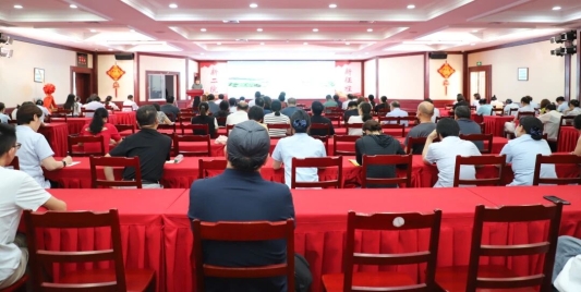 名医引领！青大附院口腔种植杨建军教授、口腔正畸陈杰教授受聘青