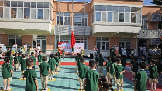 新学期第一周升旗仪式