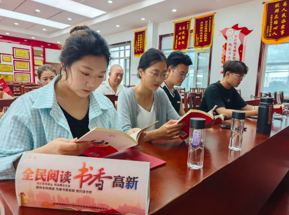 【新时代 新魏家】深化全民阅读 点亮村民“精神文化生活”