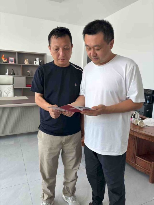 CE9C19FE-8F24-4DA5-A76F-A7A67261C40A