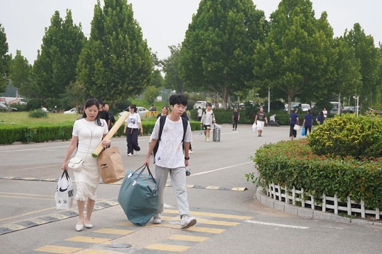 临沂市信息工程学校喜迎2025级新生入学