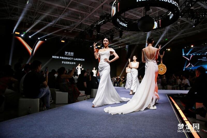 梦金园重磅发布「高光时刻」系列,以工艺革新与文化共鸣重塑黄金消费新范式