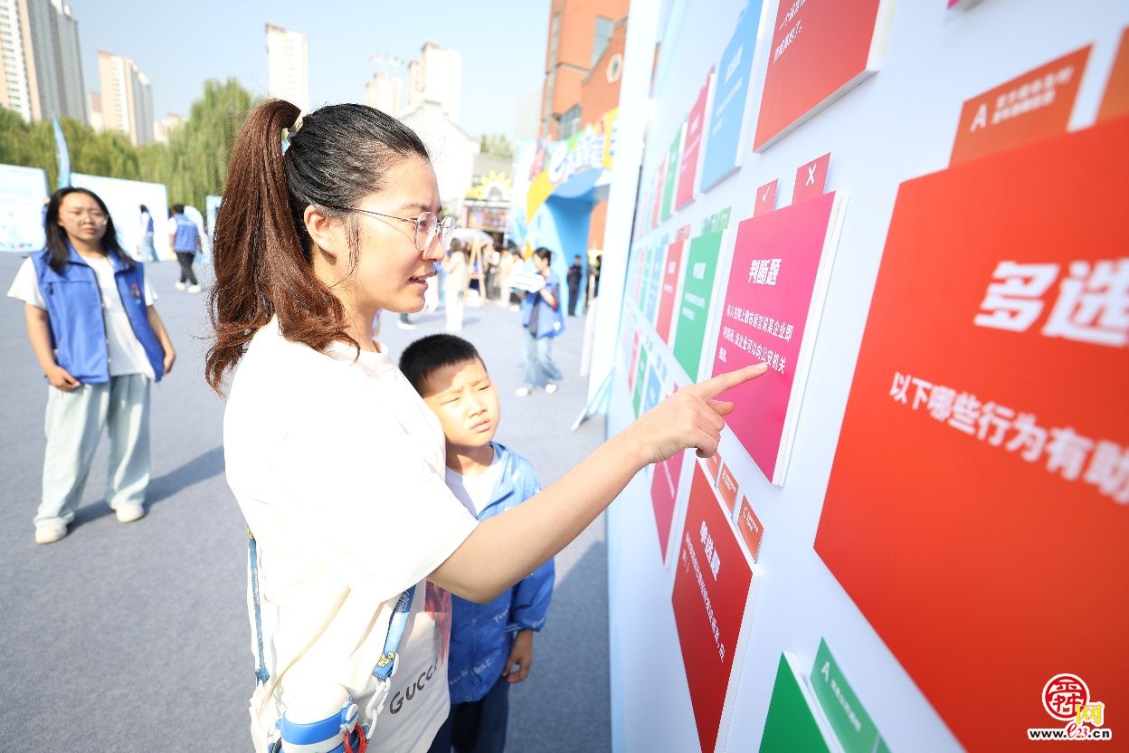 2025山东网络举报辟谣宣传周 “e声辟谣•澄清谬误”主题活动在济南举办