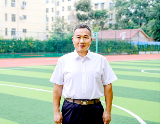 济宁市枣店阁中心小学教师 孟庆华