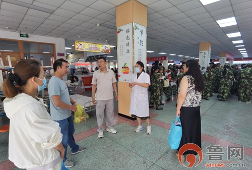 枣庄市薛城区开展学校结核病新生查体督导及结核病知识宣传活动