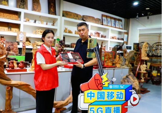 指尖琢木:探寻木雕非遗里的千年匠心