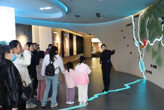 9e38e65bc3637b32bf0e941f379fe23d