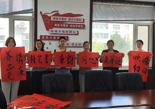 【新时代 新魏家】翰墨飘香进村居 法治文化润民心