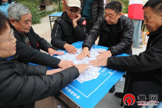 “长”乐融融“河”睦邻里——德州开元棋牌- 开元棋牌官方网站- APP下载天衢新区长河街道赵辛社区举办“趣味赛 和谐邻里情”主题活动