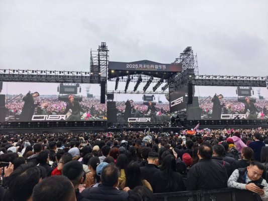 f5d46e7bb26cecdf4a9138eba239e90