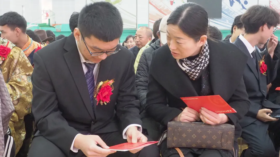 “青春 成长 感恩 责任”2025年延庆五中高三年级成人礼