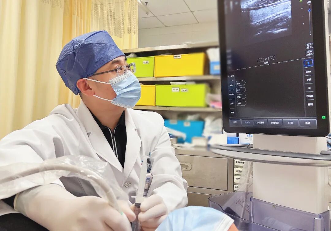 门诊-检查-穿刺活检“一步”到位!乳甲门诊直连独立超声检查室,“一站式”就医更便捷