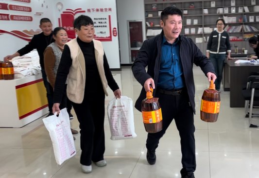 D:微信程序储存文件WeChat Filesshangyujuan881115FileStorageTempc0d0bef3c62f1d012f4c3fff712b695.jpg