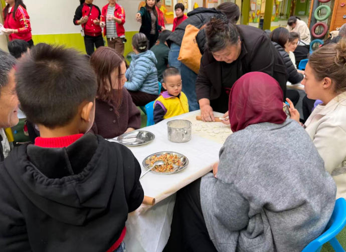 中外互融·情满重阳 | 济南闵子骞社区举办特色文化活动促中外交流