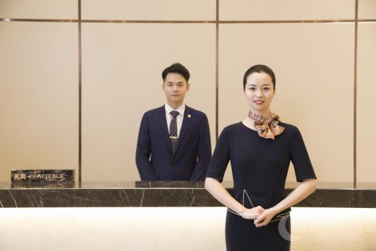 020714、管家服装展示