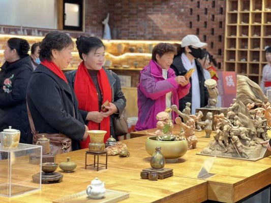 “鼓悦芳华”鼓子秧歌妇联参观乡村振兴文化馆