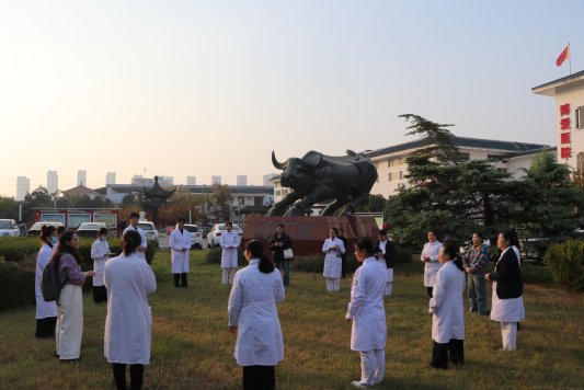 为心灵“充充电” 菏泽博爱医院举办“拥抱自然的力量”职工心理关怀活动