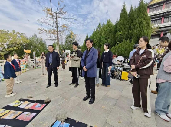 赴一场教育之约 赴一程成长之伴!济南高新区凤凰路小学(西校区)举办校际参访活动