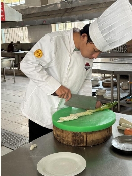 c8ea4013f6ba5207b31ee54a0c6c8fe