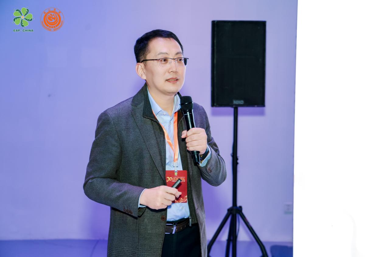 0d2ff1675692be3d2afd0e629f76843e